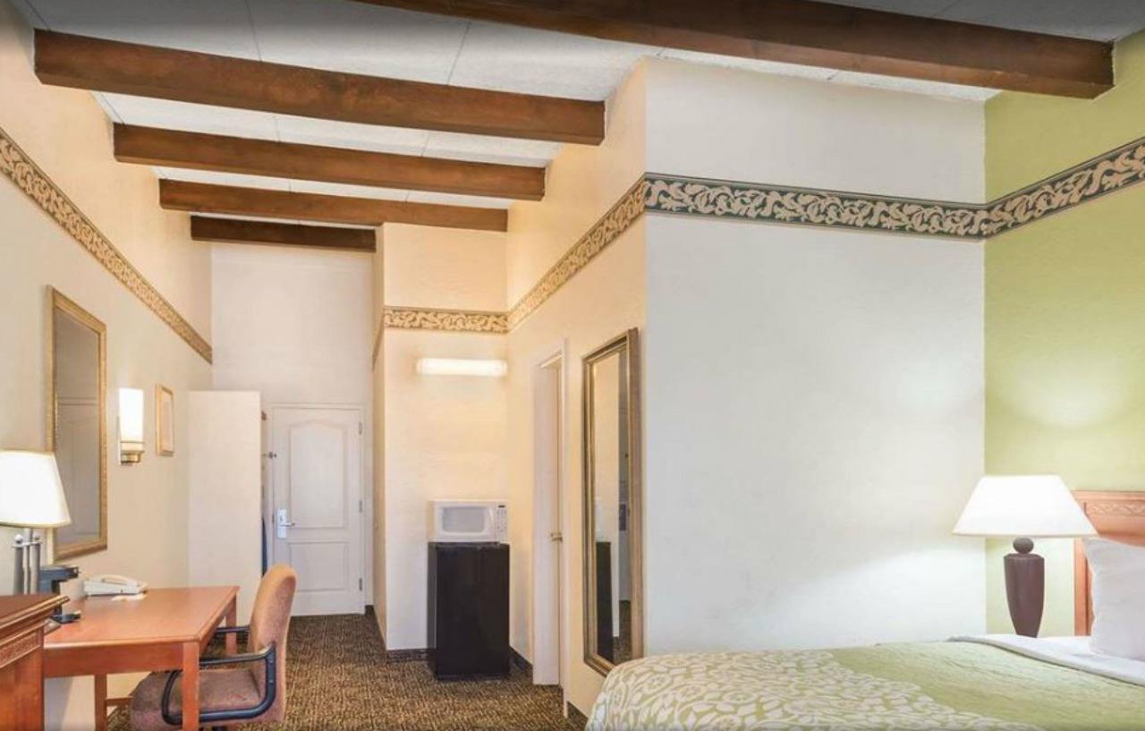 Days By Wyndham Rutland/killington Area Hotel Rutland